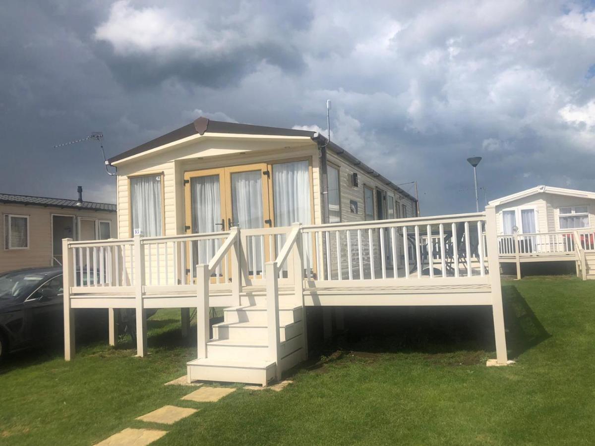 Vista Caravan Hire Seasalter 外观 照片