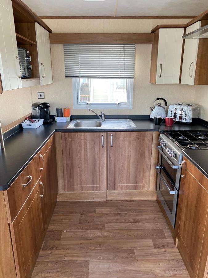 Vista Caravan Hire Seasalter 外观 照片