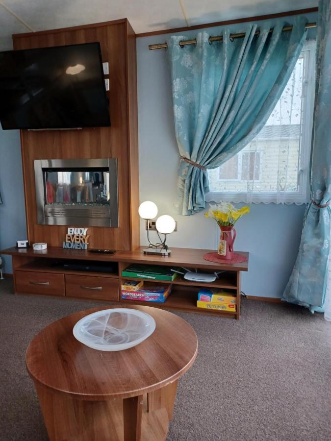 Vista Caravan Hire Seasalter 外观 照片
