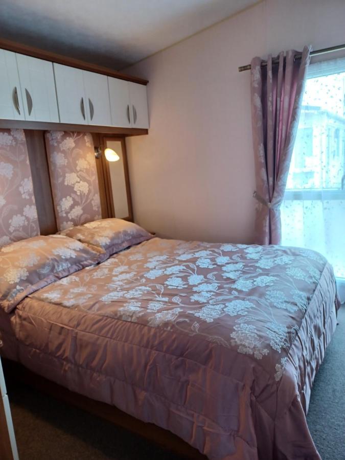 Vista Caravan Hire Seasalter 外观 照片